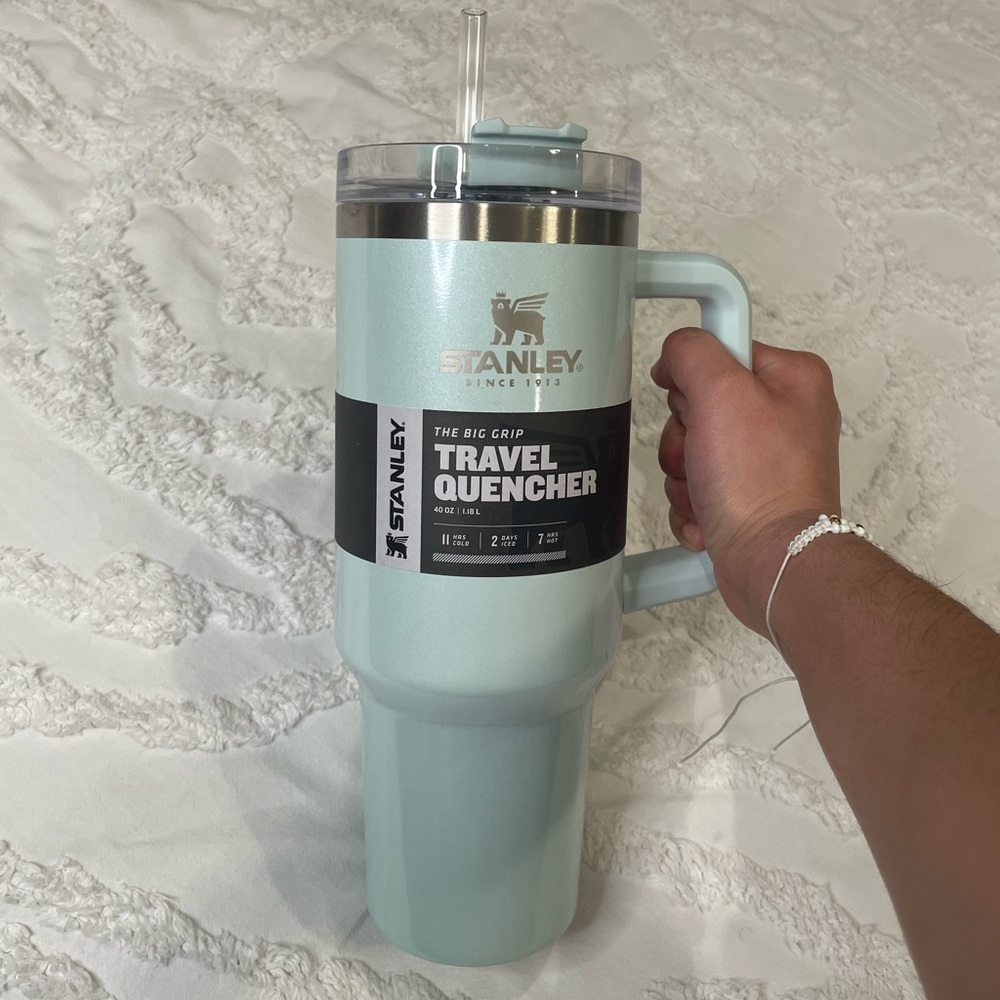 Stanley 40oz travel quencher